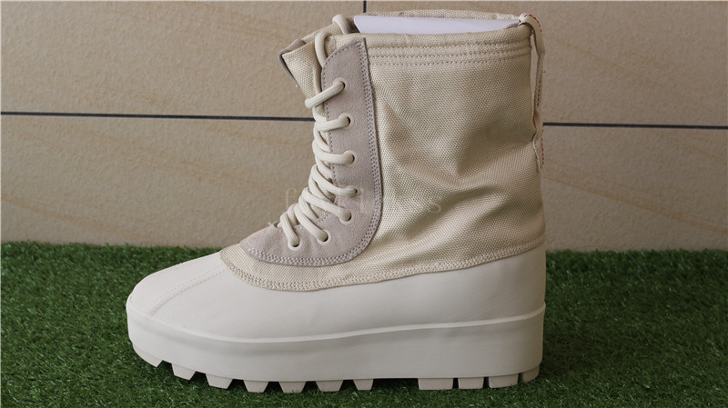 Adidas Yeezy 950 Duck Boost PeyoteTurtle DoveWhite